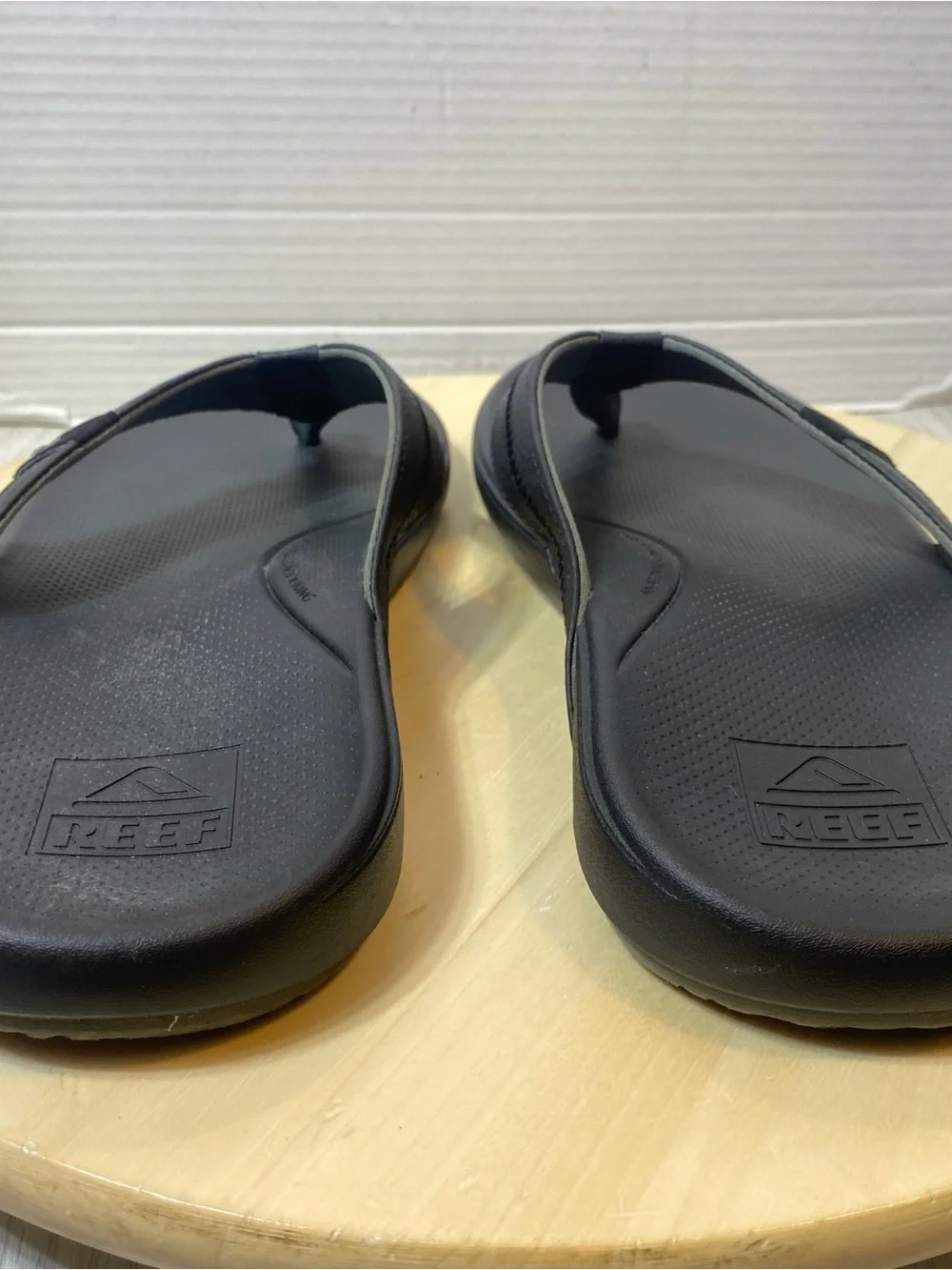 REEF Men's  10 Cushion Phantom 2.0 Flip Flop Thong Sandals Black